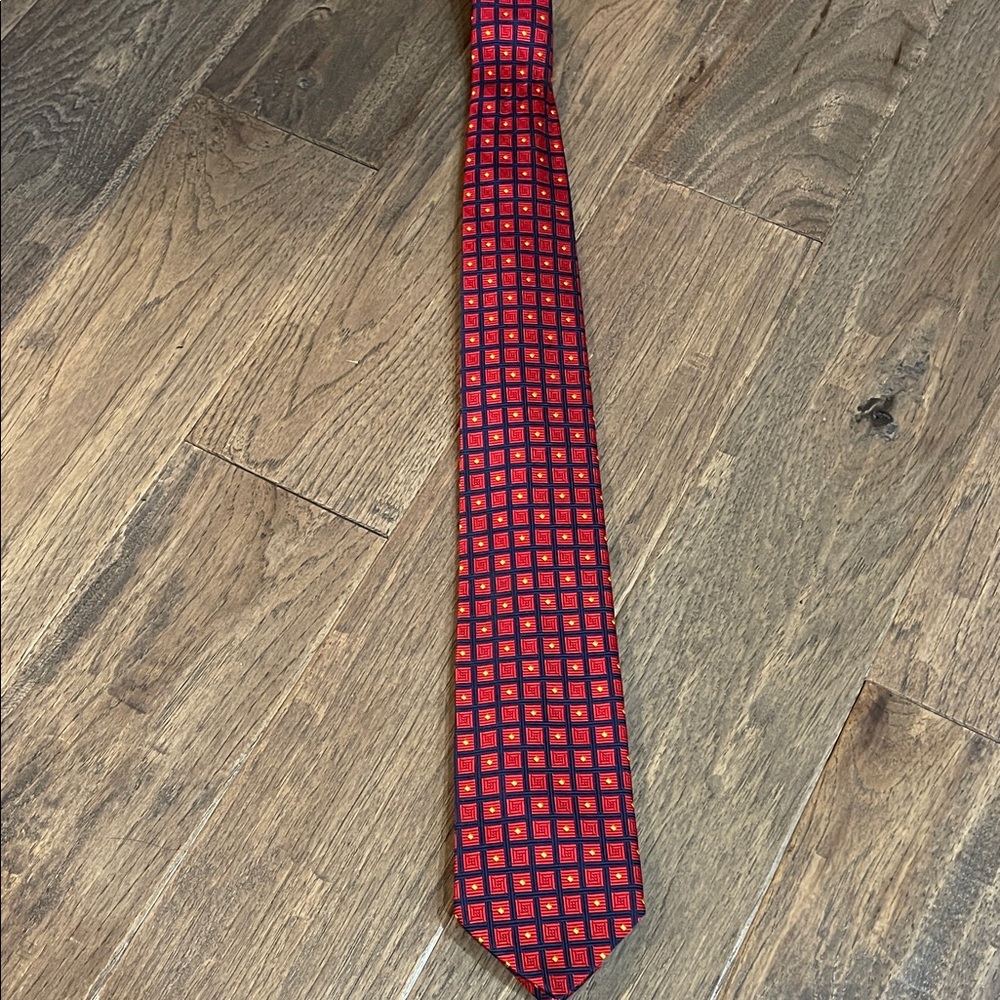 Classic Red and Black Geometric Men's Tie